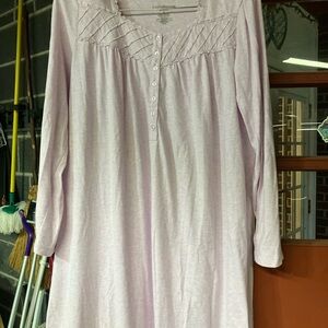 Ladies Croft & Barrow night gown